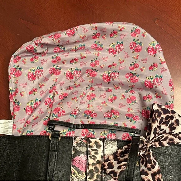 Betsey Johnson Black Tote Bag Leopard & Snake Print Stripe with Bow- EUC - Picture 8 of 16